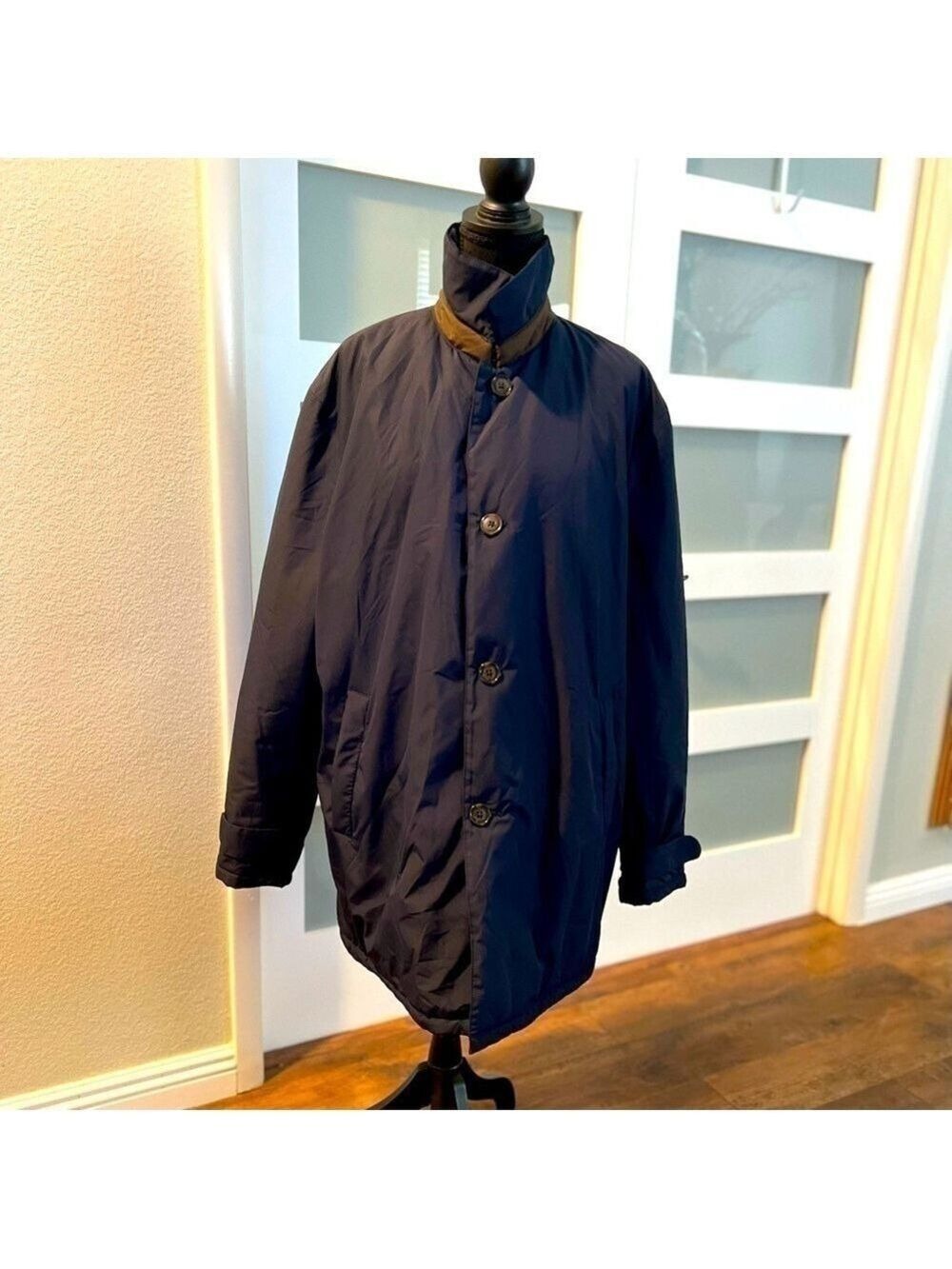 Lauren Ralph Lauren navy colored jacket. Pimaloft Size 44R